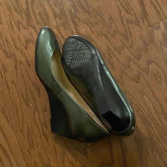 Calvin Klein EUC, Like New Wedge Stacked Heels, 4” heel, no callouts, no box - Picture 7 of 7